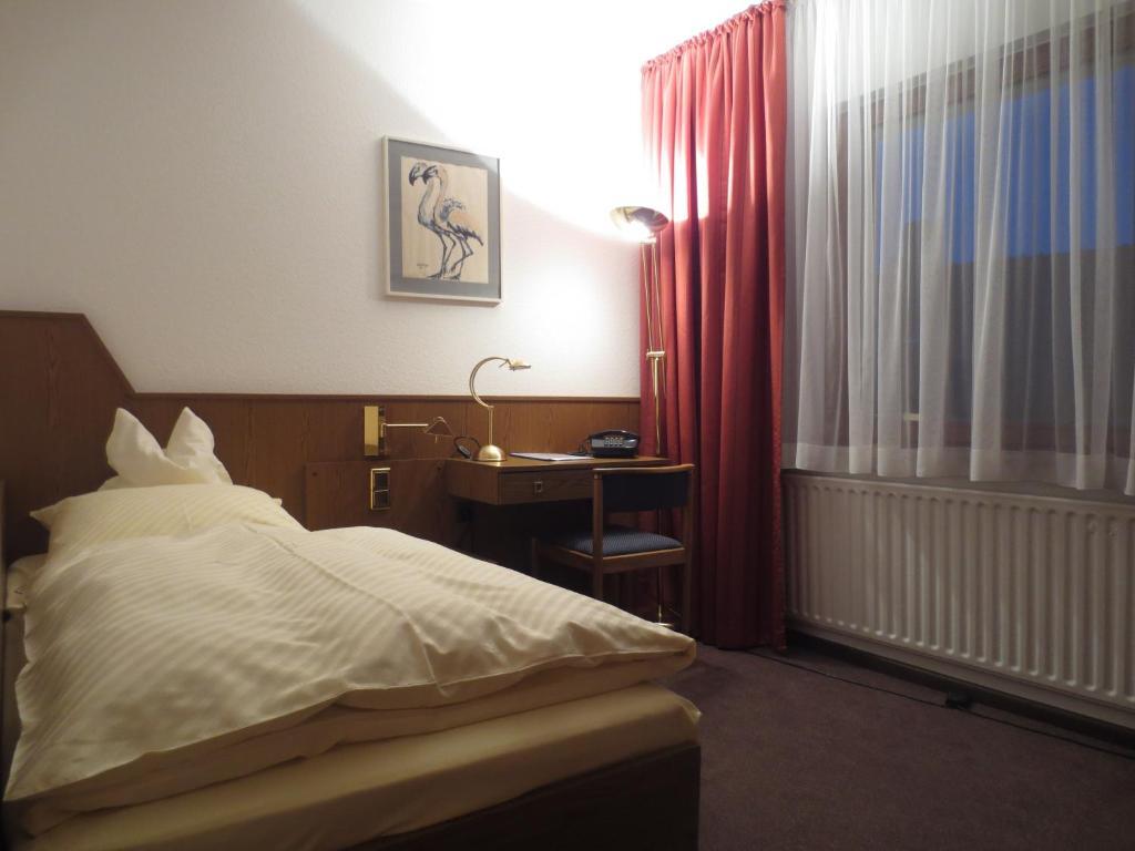 Goldlinde Parkhotel Bodenwerder Kamer foto